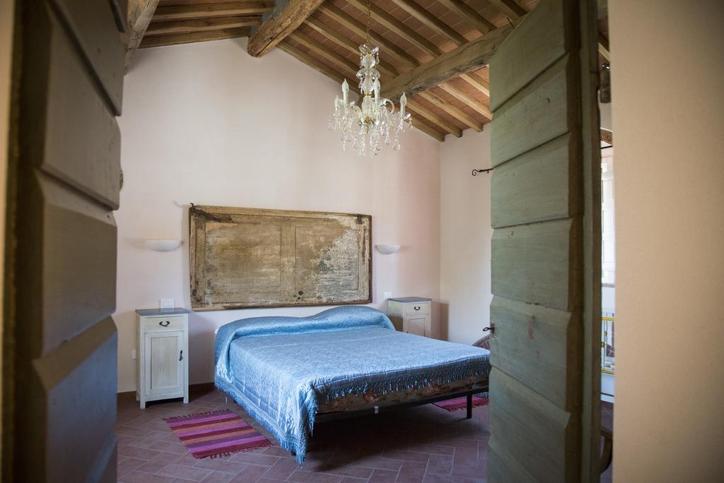 Agriturismo L'Isola Crespina Buitenkant foto